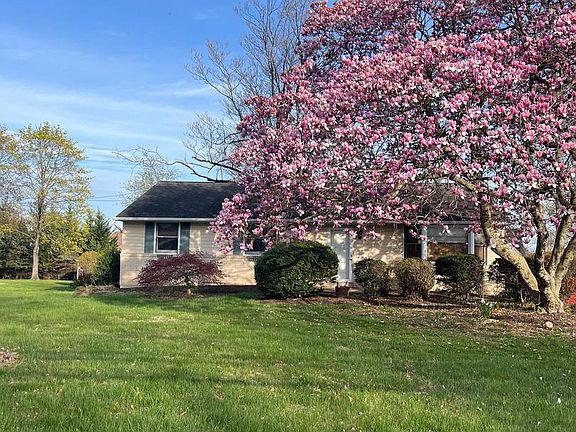 2nd image of 112 Stump Rd