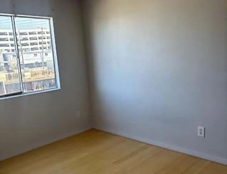 231 W Philadelphia Ave #1 — Photo 16