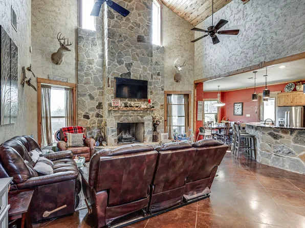 1601 N Oak Branch Rd, Waxahachie, TX 75167