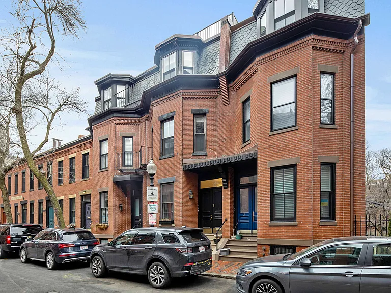 4 Cazenove St #1 — Photo 22