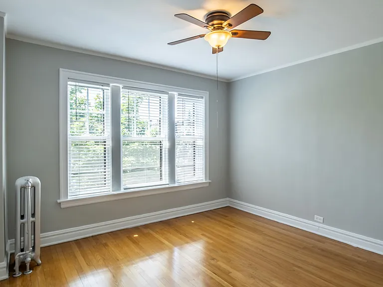 1605 W Thome Ave #2 — Photo 7