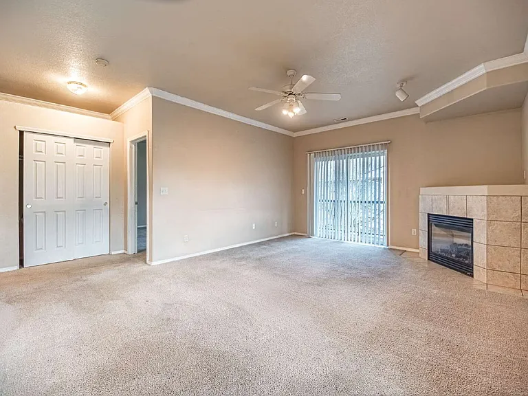 3080 Mandalay Grv #7 — Photo 17