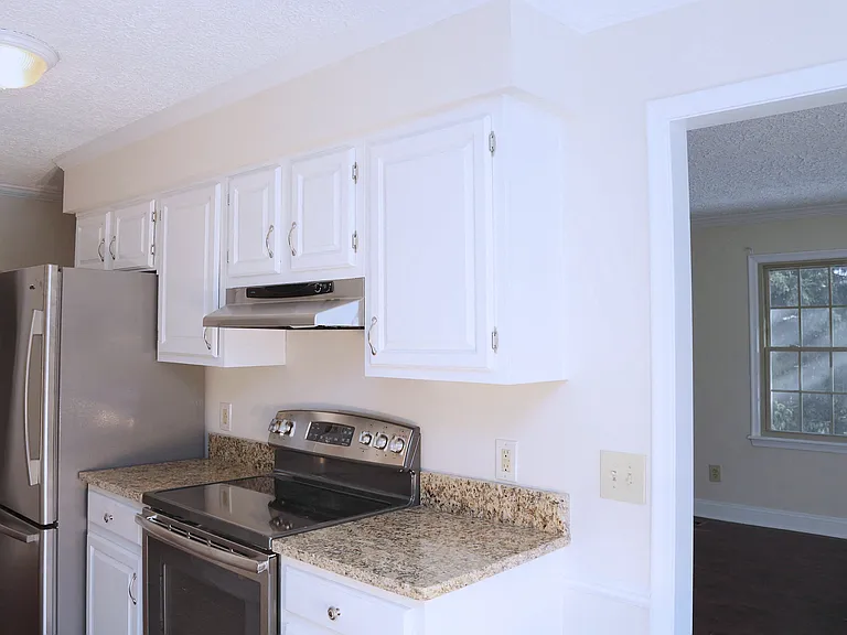 1394 Compton Ct - 2bed 1.5bath Townhome