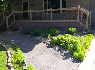 1617 E Rushmore Dr, Brandon, SD 57005