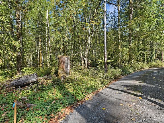 2nd image of E Dewey Rd