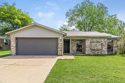 7608 Meadowlark Ln N Photo 1