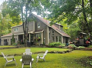 352 Deerwood Dr, Hanwell, NB E3E1C3