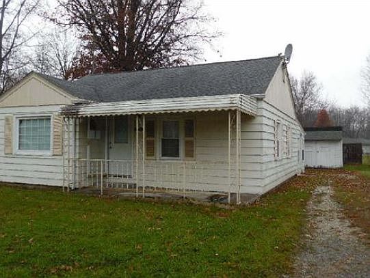 4th image of 17666 Denver Dr