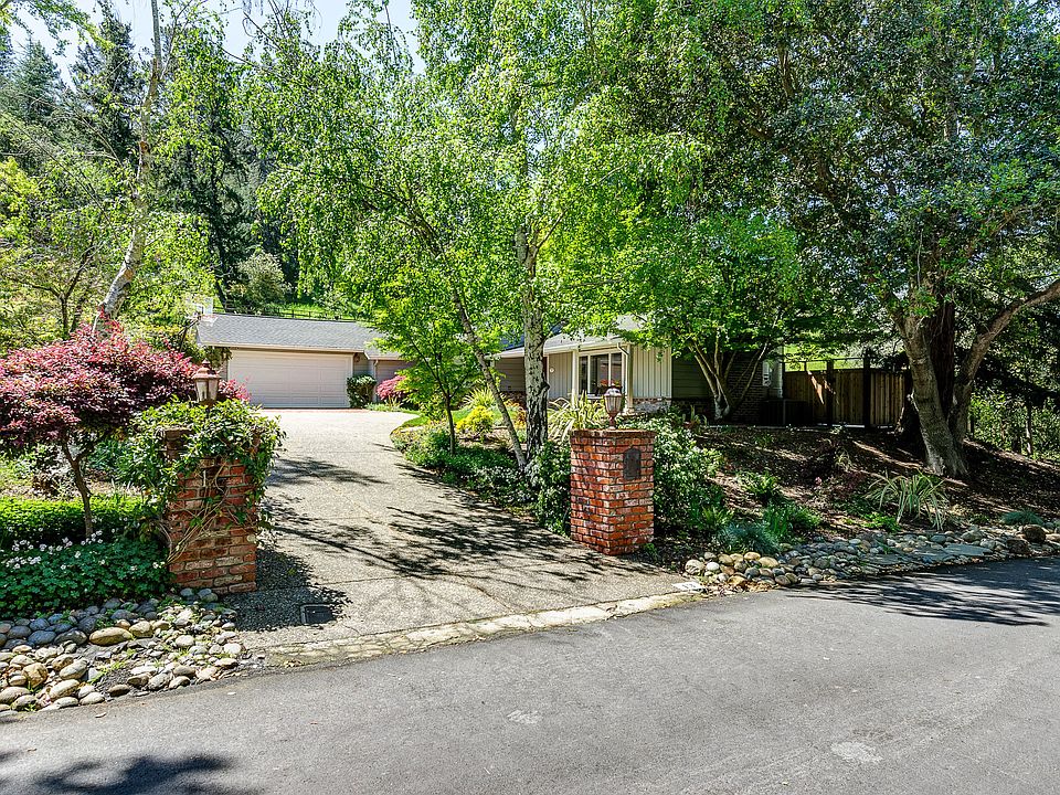 1st image of 13 Washington Ln