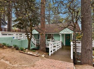 31419 Panorama Dr, Running Springs, CA 92382