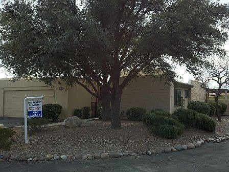 3rd image of 2151 N Camino De La Cienega