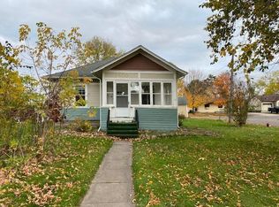 1400 Comstock Ave, Cumberland, WI 54829