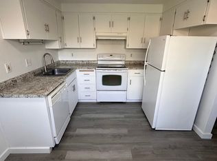 2580 SE Courtney Ave APT 2, Milwaukie, OR 97222