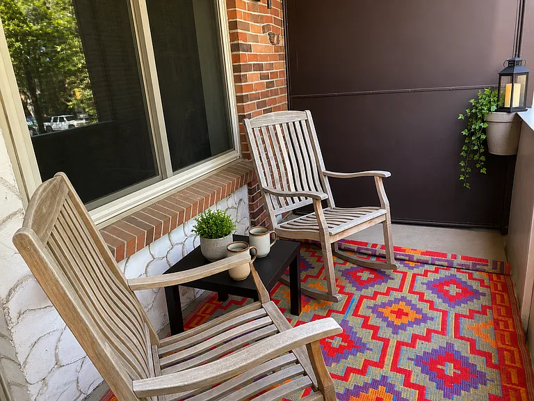 1366 N Garfield St #206 — Photo 8