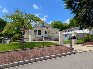 170 Woodycrest Drive, Farmingville, NY 11738