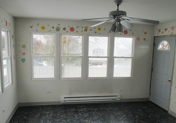 5th image of 19403 Oakwood Ave