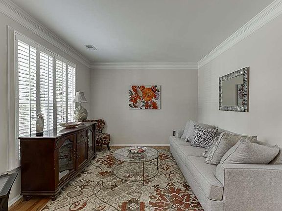 4th image of 3349 Collier Point