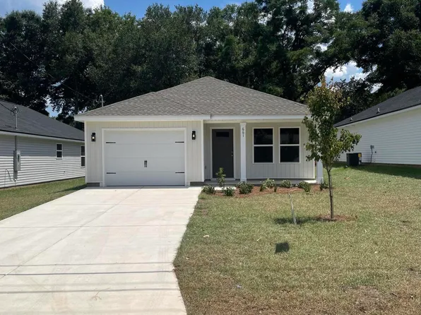 661 Lee Ave, Crestview, FL 32539