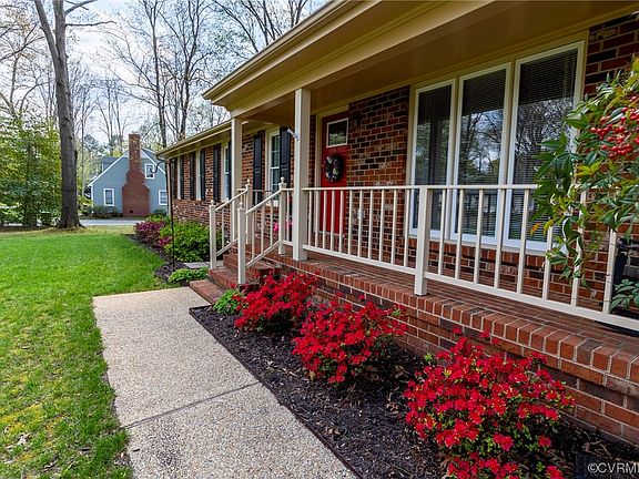 5th image of 8333 Briarthorn Ct