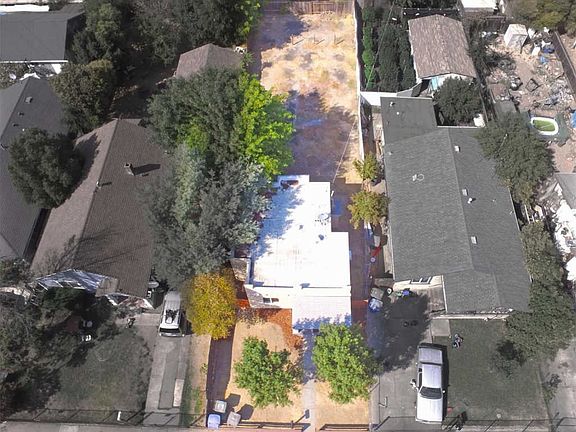 5th image of 3509 20th Ave