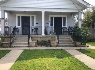 2566 Clover St, New Orleans, LA 70122