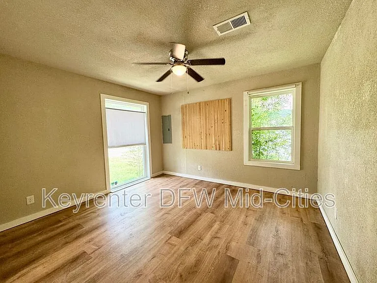 2703 Downing Ave — Photo 16