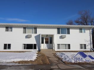 2004 5th St NW APT 3, Minot, ND 58703