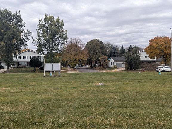 2nd image of 3626 Portage Rd