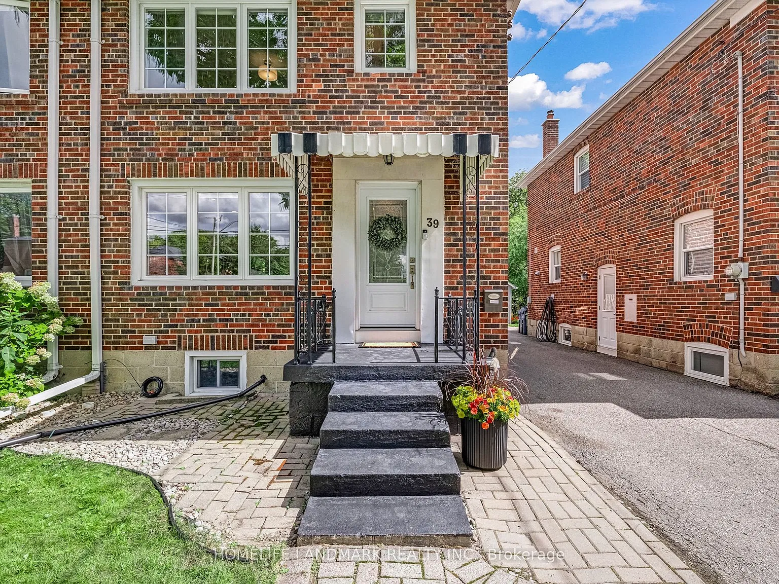 3 bed, $5,000 — Photo 2