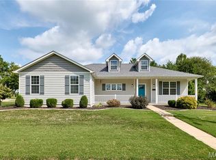 327 E 4th St, Waterloo, IL 62298