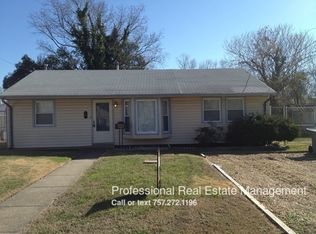 4 Oneda Dr, Hampton, VA 23663