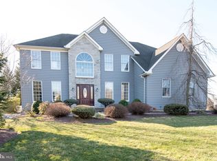 13 Providence Ct, Newtown, PA 18940