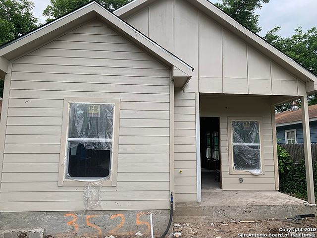 1st image of 3525 S Laredo St