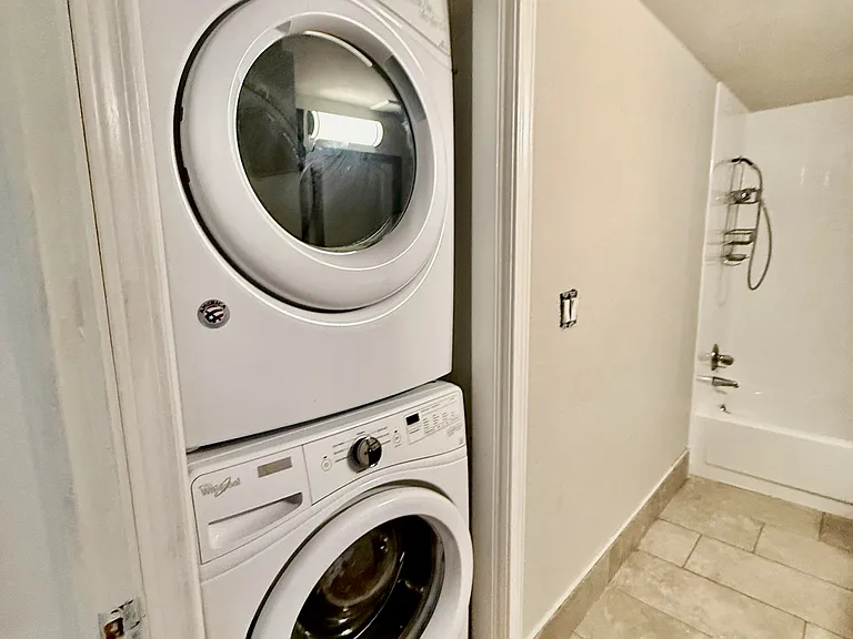 1207 S Quaker Ave #201 — Photo 11