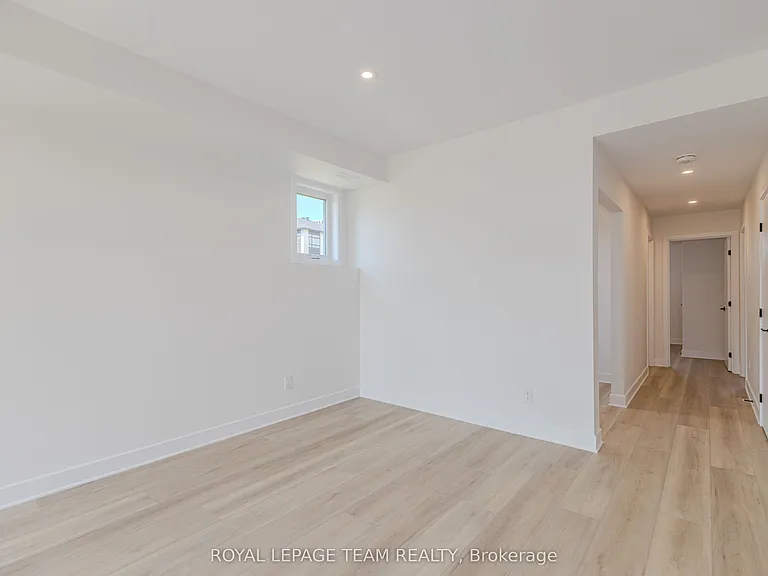 4787A Bank St — Photo 16