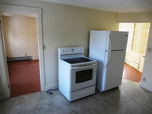 4th image of 1023 Main St #B