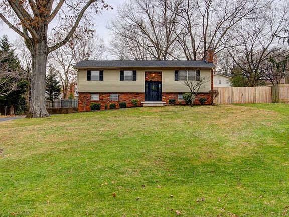 2nd image of 512 Hardwicke Dr