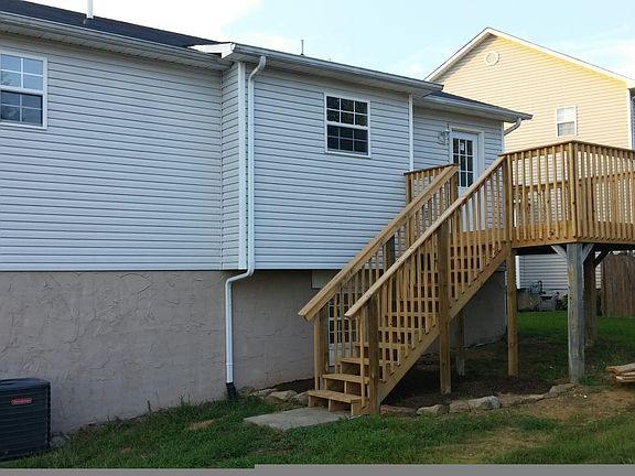 5th image of 7122 Lyle Bend Ln