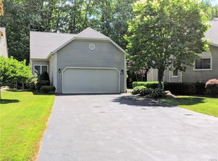 4023 Brixham Ct, Baldwinsville, NY 13027