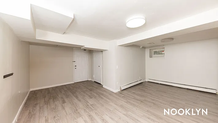 Rented by Nooklyn NYC LLC | media 40