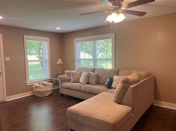 798 N Broad St, Lexington, TN 38351