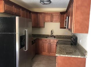 1210 N 70th Ter, Hollywood, FL 33024