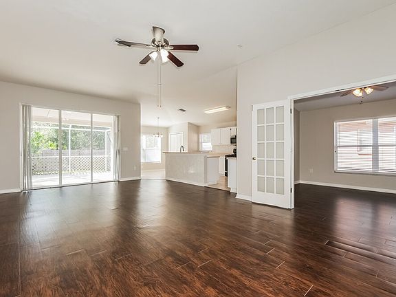 3rd image of 1107 Crimson Clover Ln