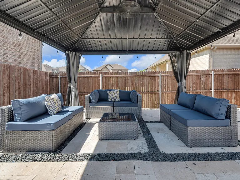 2626 Flat Bush Ave — Photo 46