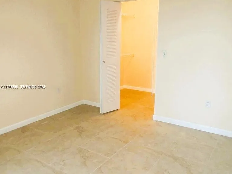 1919 Van Buren St #111A — Photo 10