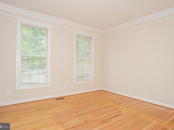3rd image of 6108 Lemon Thyme Dr