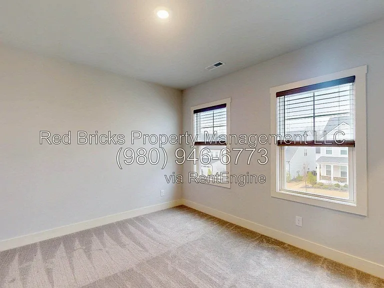 6129 Alsace Ln — Photo 21