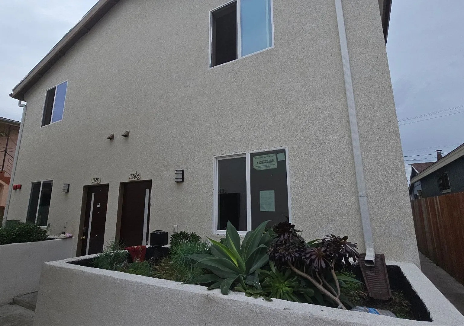 28(1128) — Photo 3