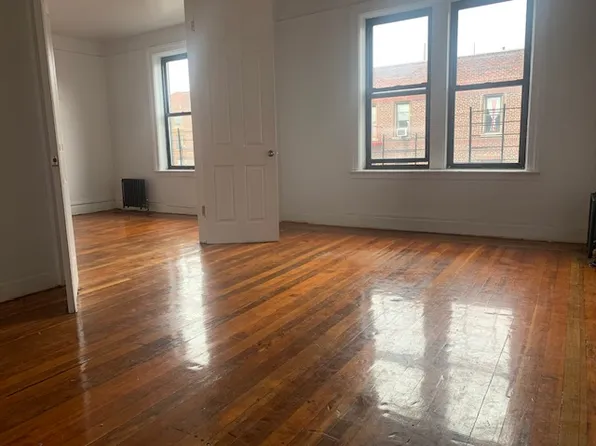 573 Isham Street image 1 of 6