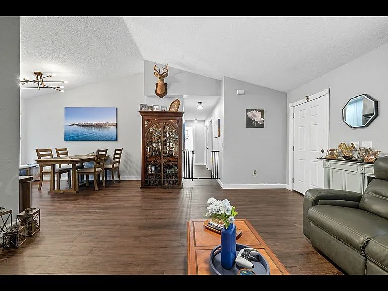 4234 Illicium Ln — Photo 13